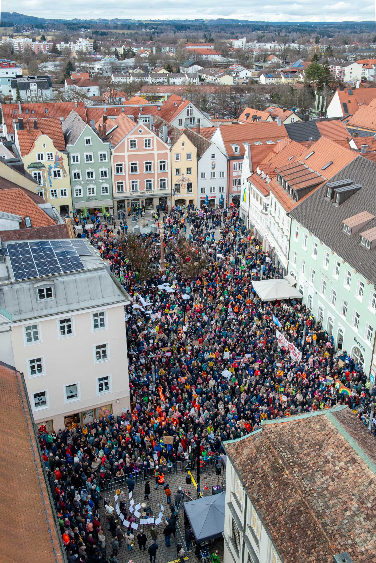 Demokratie-Demo 2026 in Weilheim – Foto: Frank Fischer Demokratie-Demo 2026 in Weilheim